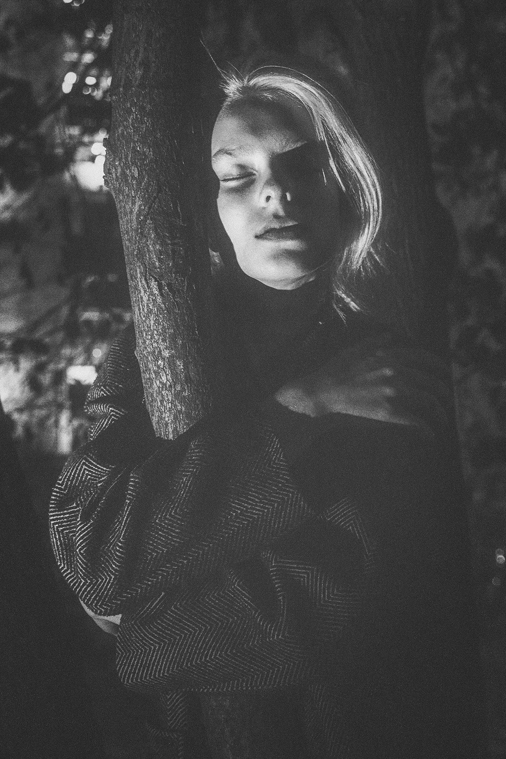 Together at night on the street. Nik Paustovskiy photography