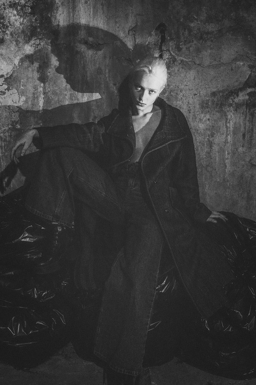 Together at night on the street. Nik Paustovskiy photography