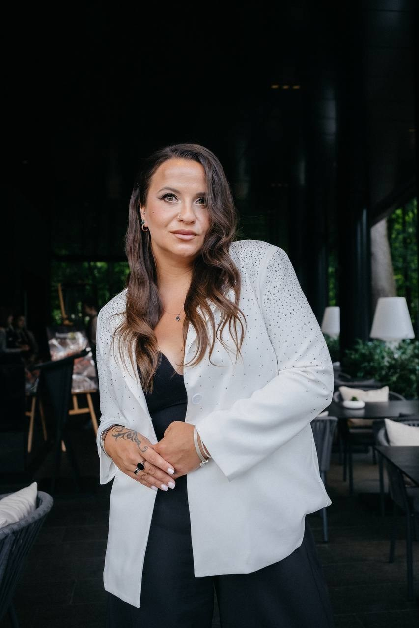 Ведущая Кэбш. Подрядчики и друзья сети свадебных площадок House for wedding