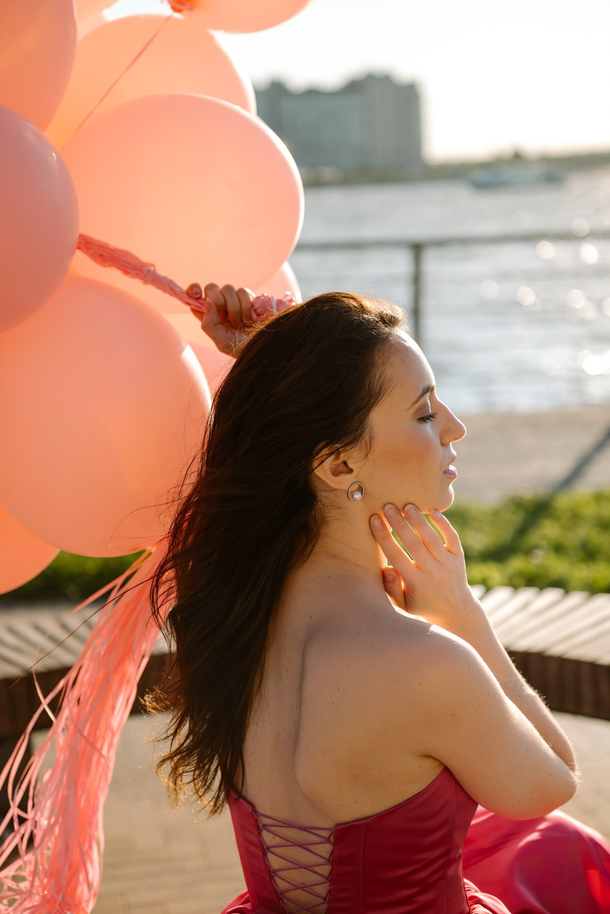 Индивидуальная. На заливе с шарами. Свадебный и сеейный фотограф в Санкт-Петербурге Елена Худякова