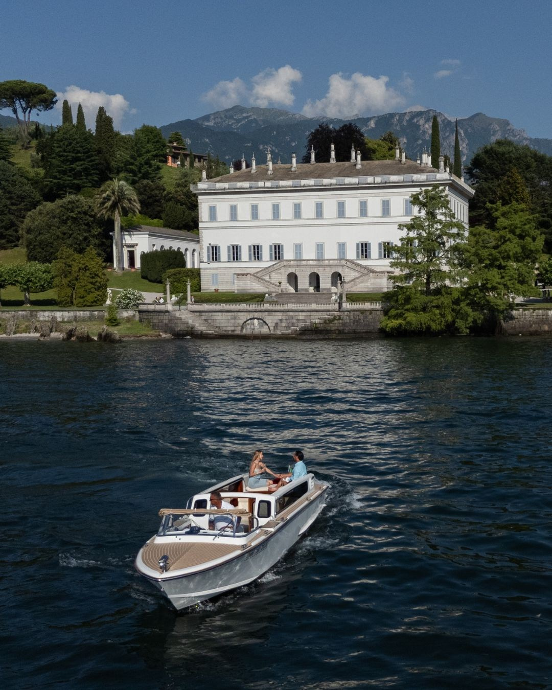 Proposal packages. Maria Anistratova | Destination Photographer, Videographer & Drone Pilot — Lake Como