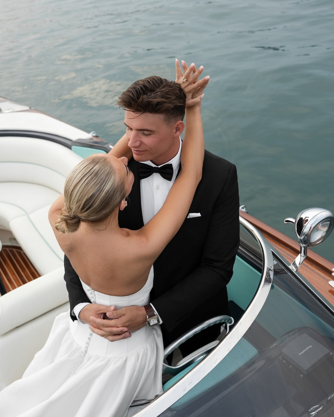 Elopement packages. Maria Anistratova | Destination Photographer, Videographer & Drone Pilot — Lake Como