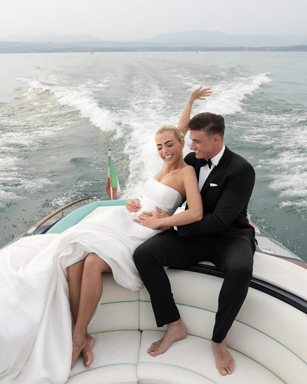 Elopement packages. Maria Anistratova | Destination Photographer, Videographer & Drone Pilot — Lake Como