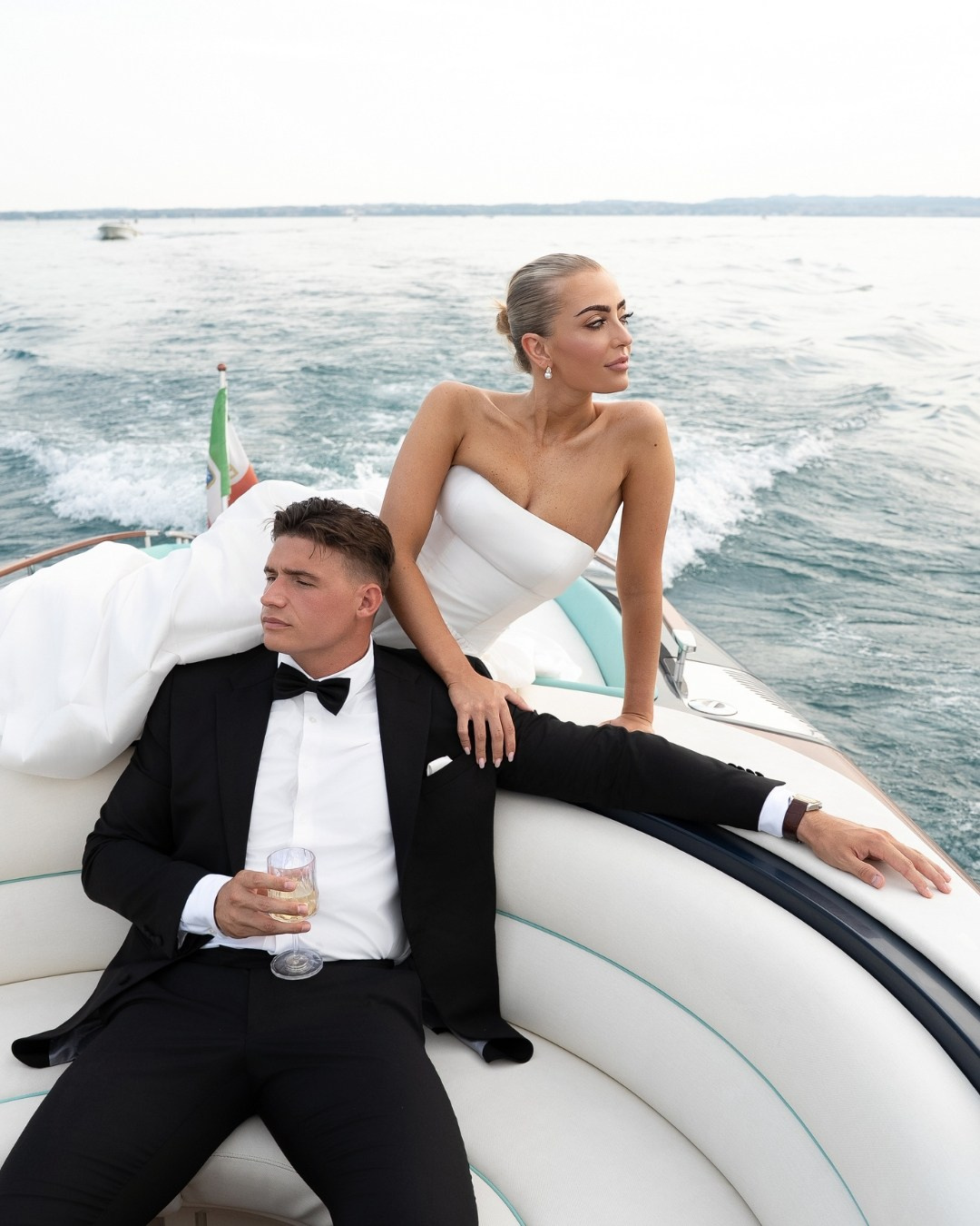 Elopement packages. Maria Anistratova | Destination Photographer, Videographer & Drone Pilot — Lake Como