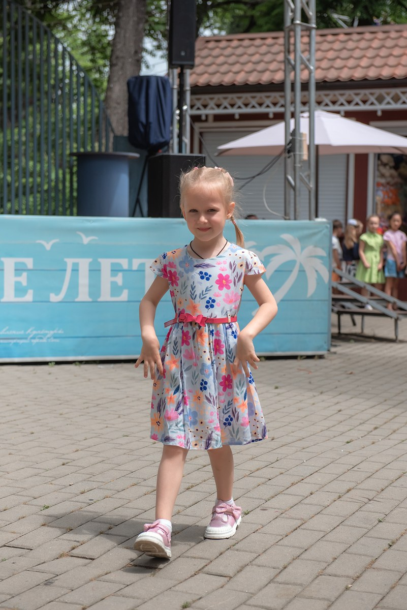 Парк Ривьера дефиле HAPPYkids. Семейный и коммерческий фотограф в Сочи Александр Бодунов