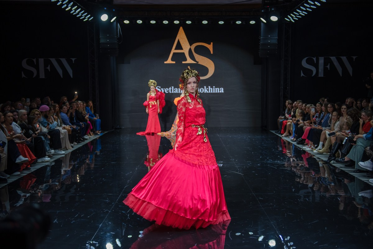 SochiFashionWeek2024 дизайнер Анохина Светлана. Семейный и коммерческий фотограф в Сочи Александр Бодунов