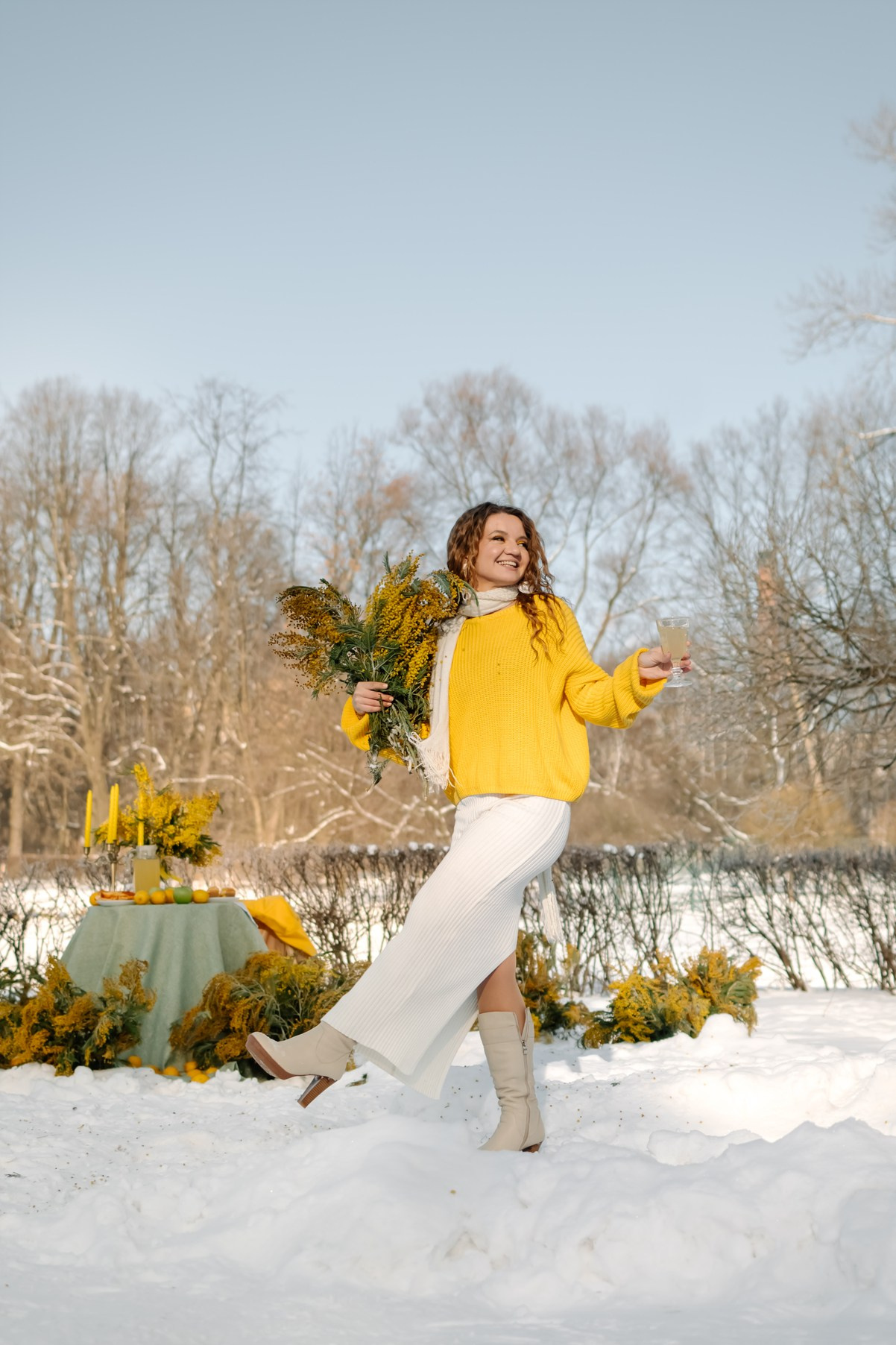 Ева с мимозой. Свадебный и сеейный фотограф в Санкт-Петербурге Елена Худякова