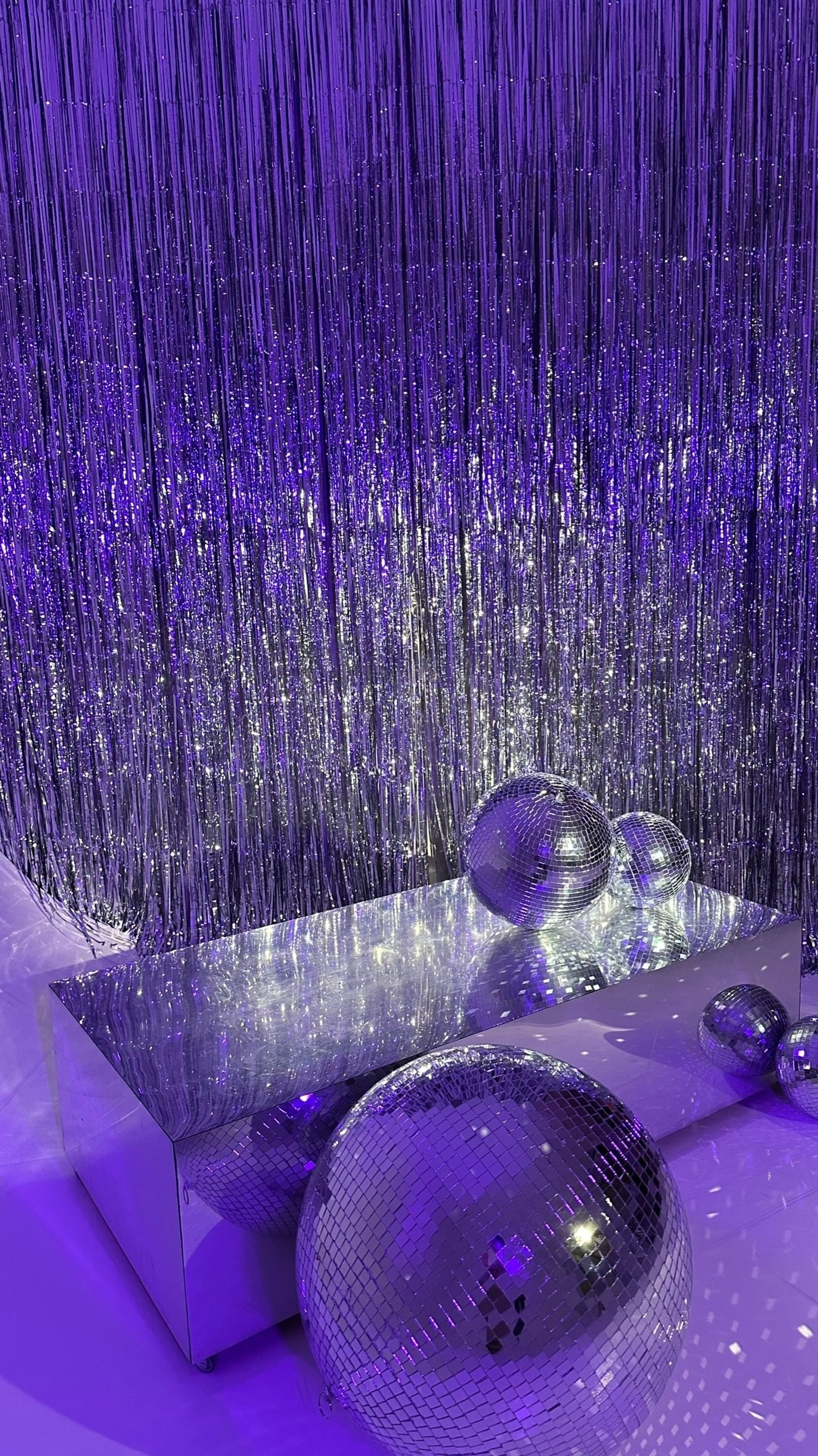 Новогодние фотостудии Екатеринбурга 2025. Фотограф в Екатеринбурге Артём Зайнетдинов