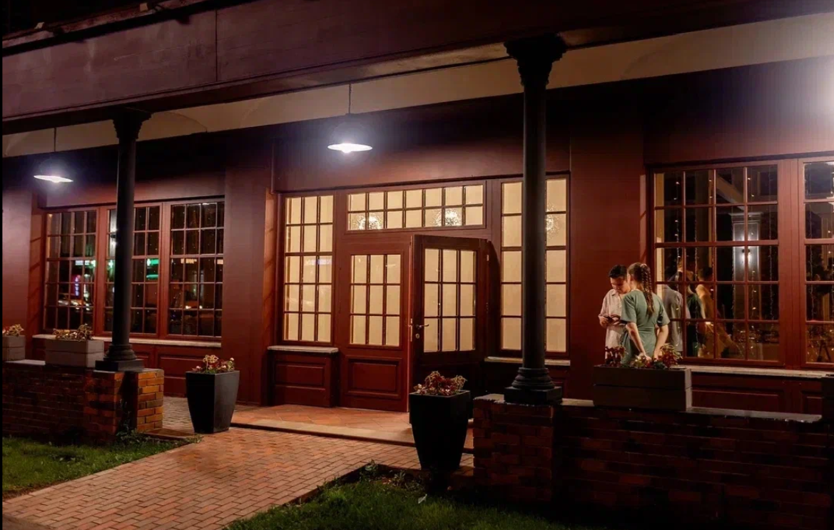 Площадка № 2-2. Свадебный организатор Москва