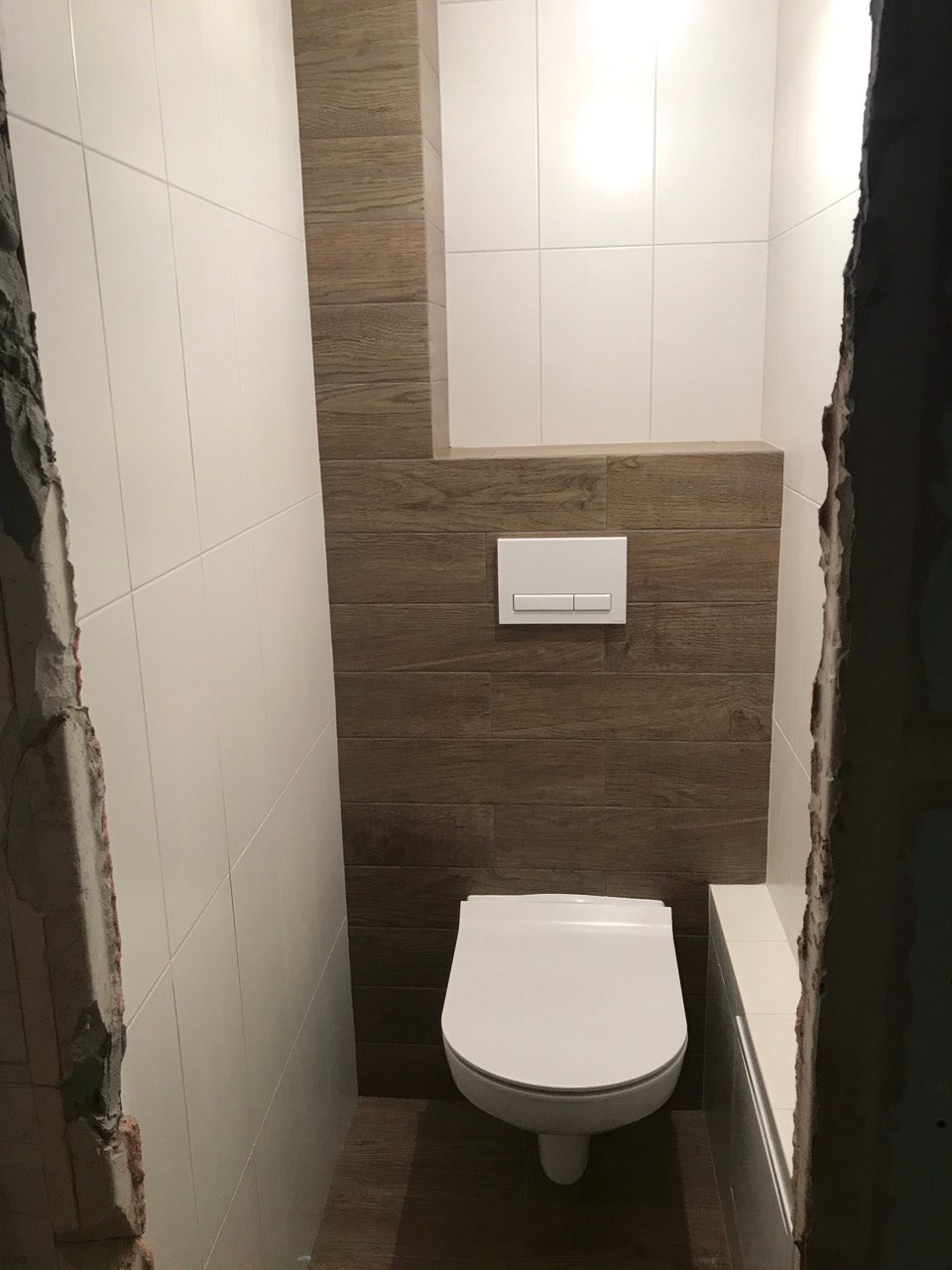 Ванная комната с раздельным туалетом (ул. Х. Бигичева д. 24/45). Ремонт санузла, туалета, ванной под ключ в Казани. Укладка плитки