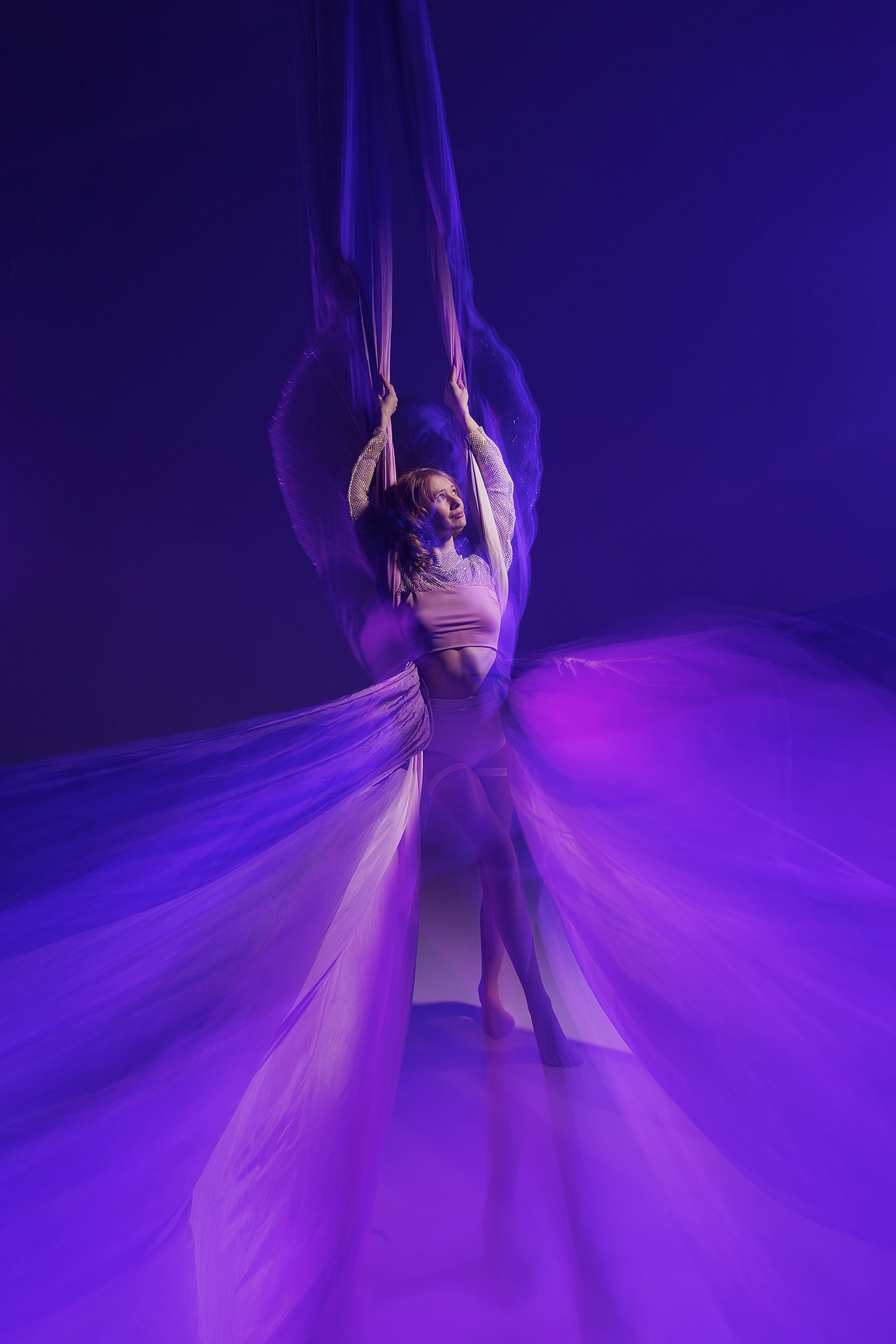 Фотосессия на воздушных полотнах. Профессиональный фотограф в Новосибирске