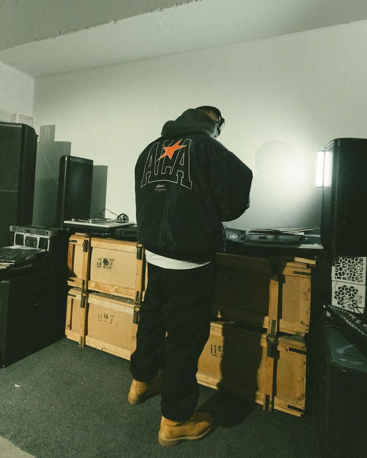 Shiza x Basqa x Georgie. Fashion and advertising photographer