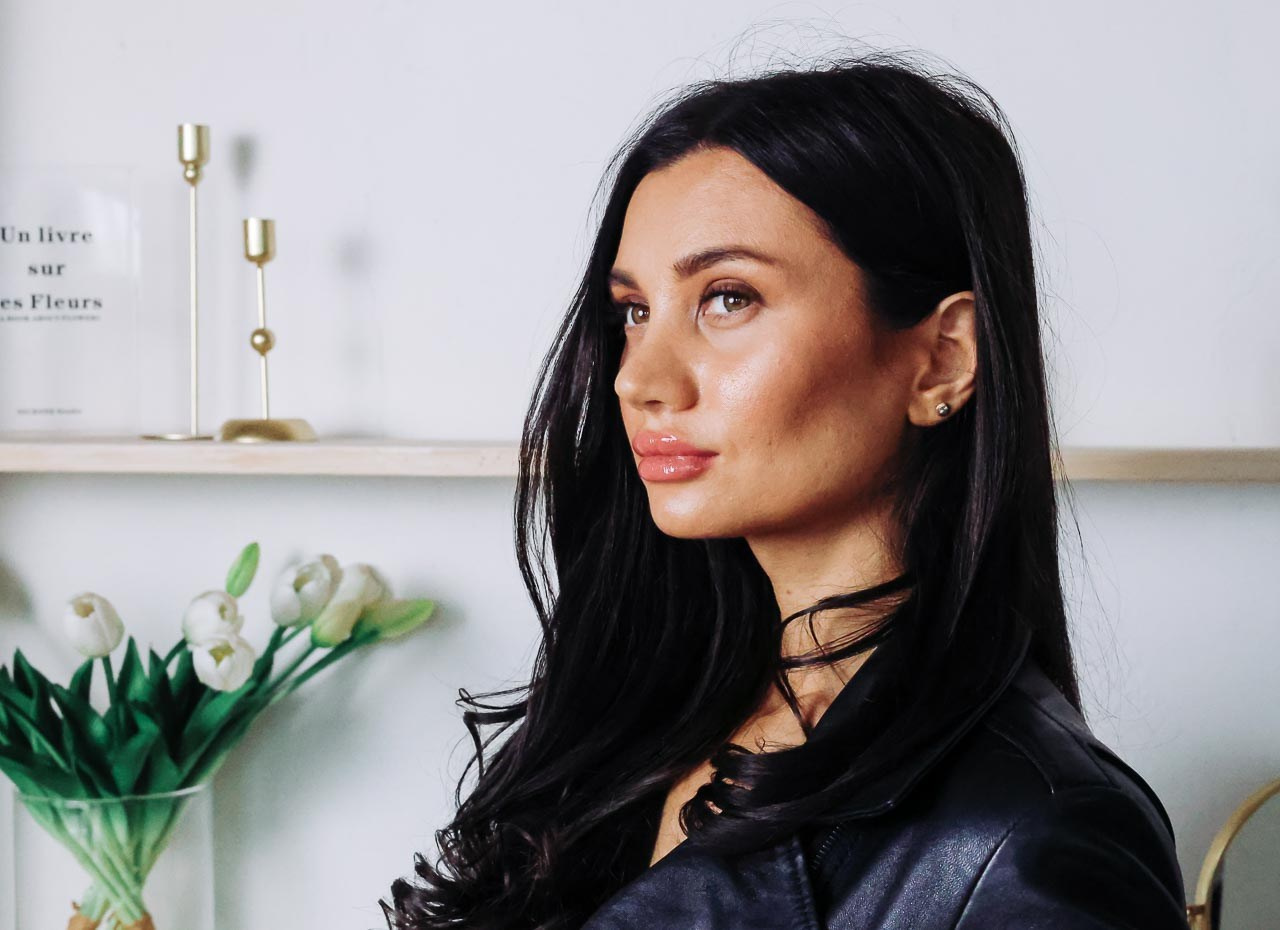 ЖЕНСКИЕ ПОРТРЕТЫ СТУДИЯ 2025. Фотограф Красноярск съемки лавстори, фотосессия в студии, портретная съемка, творческие фотосессии