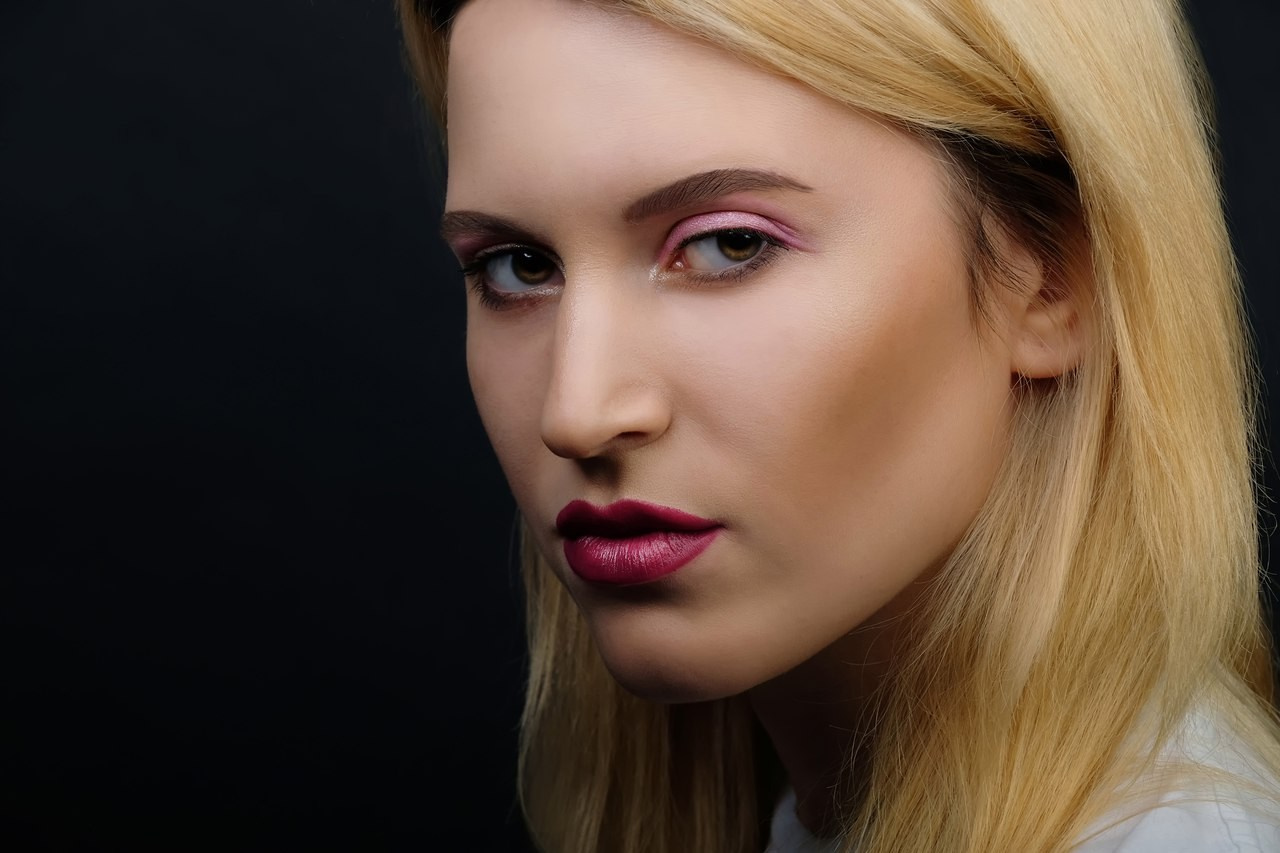 ПОРТРЕТНАЯ СЪЕМКА + BEAUTY РЕТУШЬ. Фотограф Новосибирск