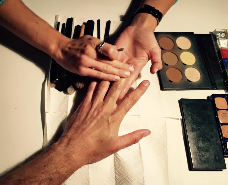 Мои руки в журнале AD 2015. Фотограф Василий Буланов