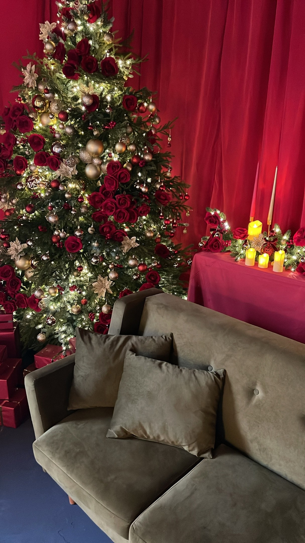 Новогодние фотостудии Екатеринбурга 2025. Фотограф в Екатеринбурге Артём Зайнетдинов