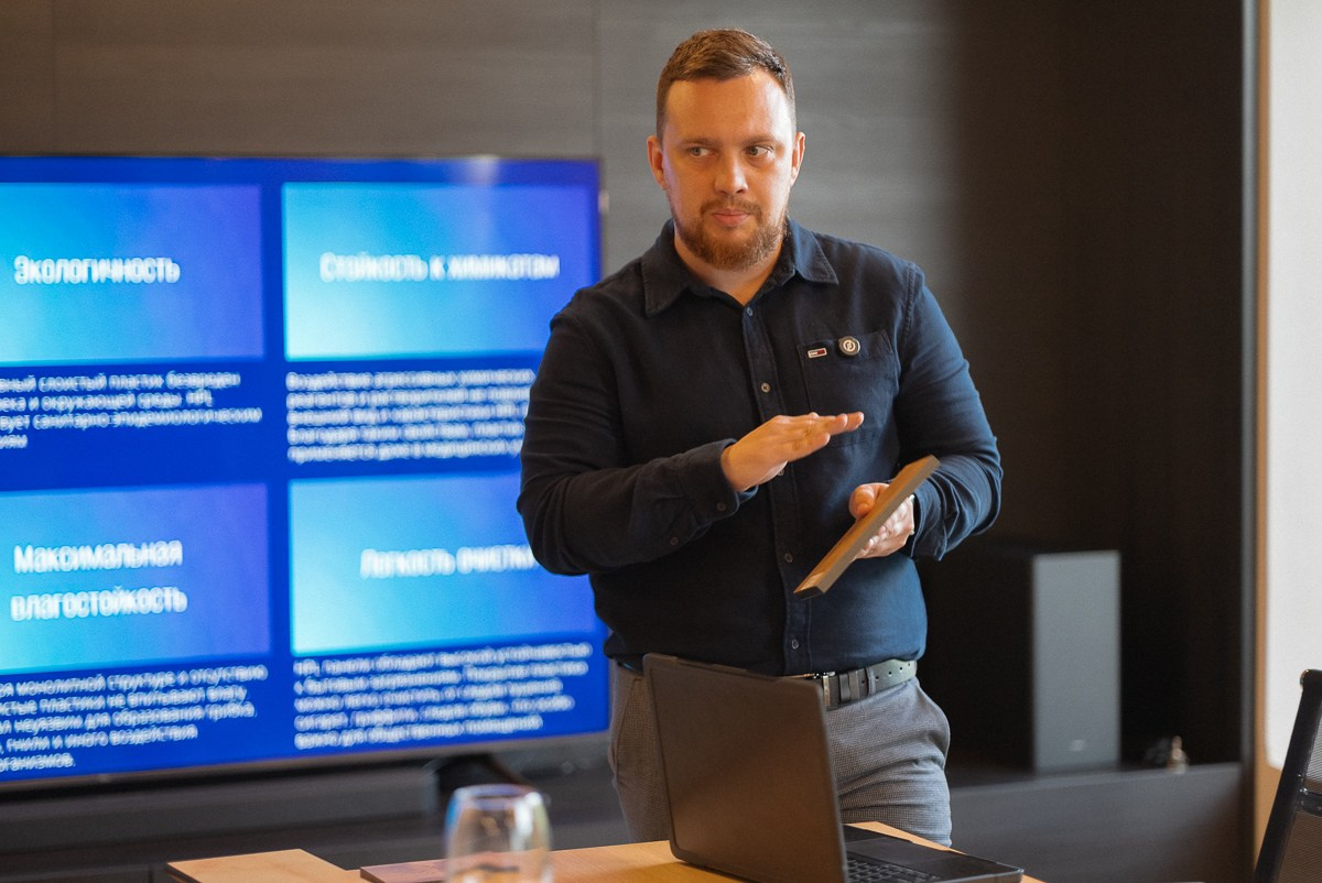 Презентация от Алексея Мурина: официального представителя брендов Slotex, Eterno, Greenlam, Duropal, Fundermax, Sensola и Abet Laminati. ВУД ТВОРЕЦ мебельная фабрика|ТВОРЕЦ студия мебели