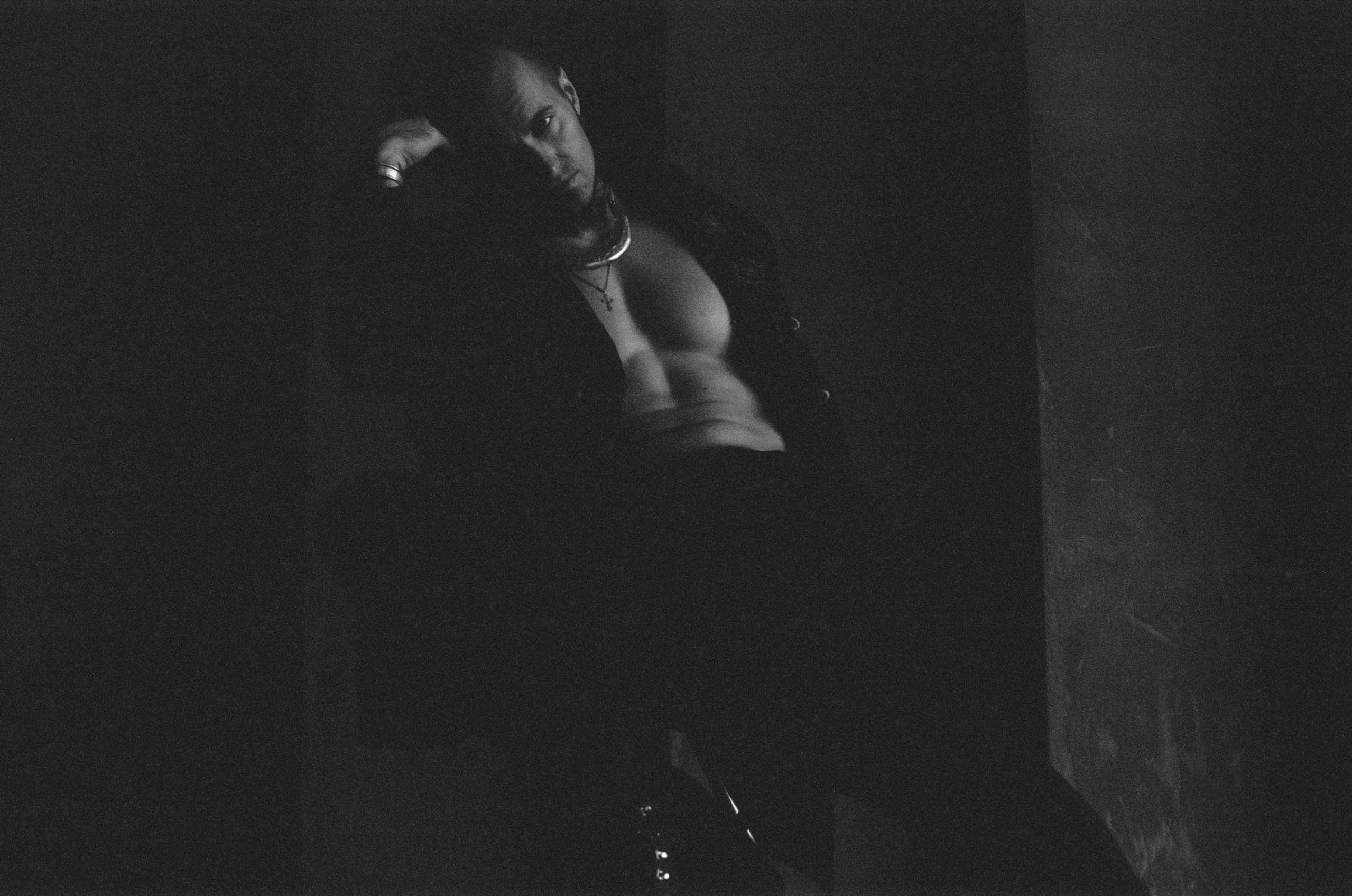 Виктор. Плёночный фотограф Юлия Андрейченко в Москве