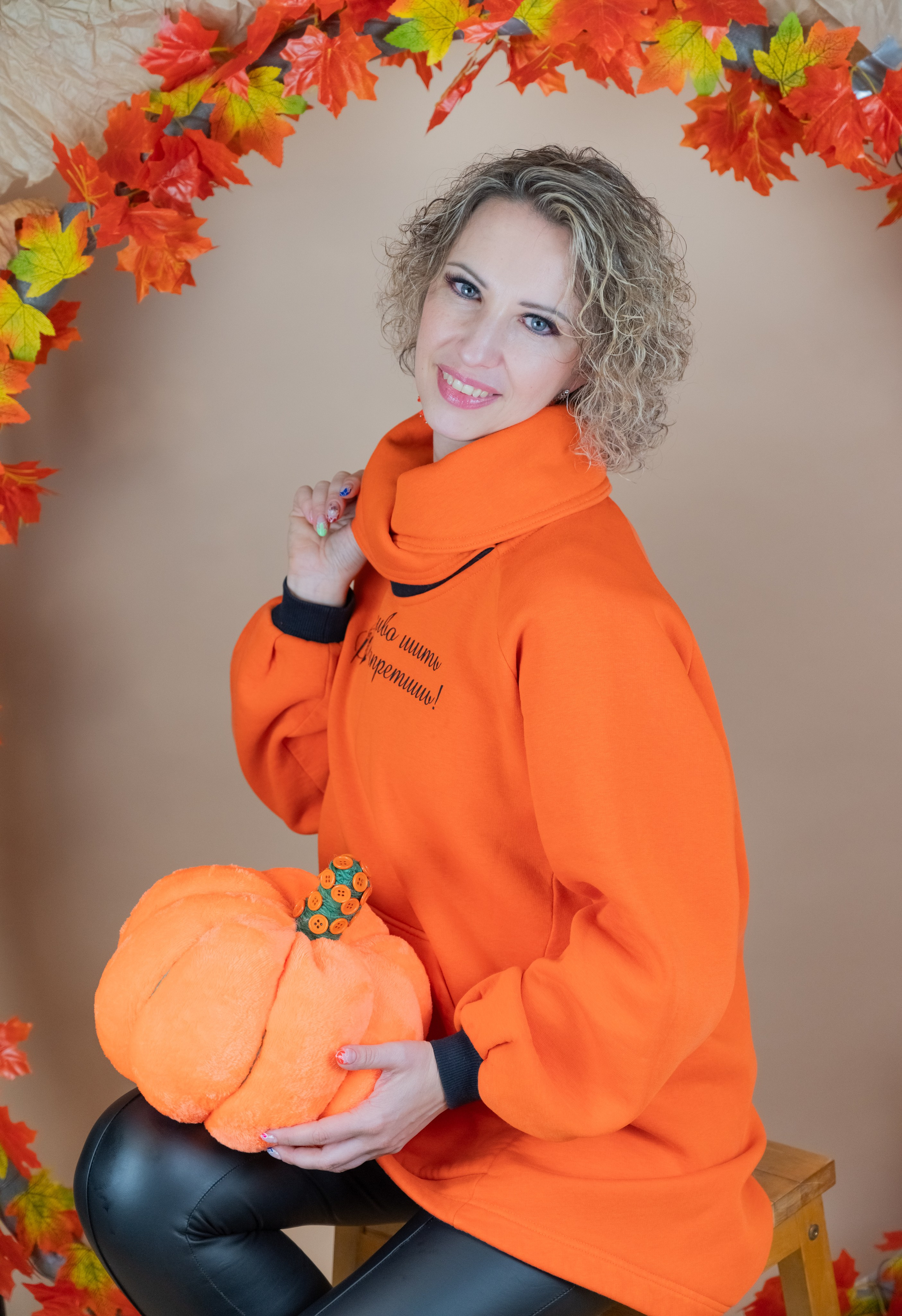 "Контент-съемка для маркетплейсов, showcasing различных продуктов в студии