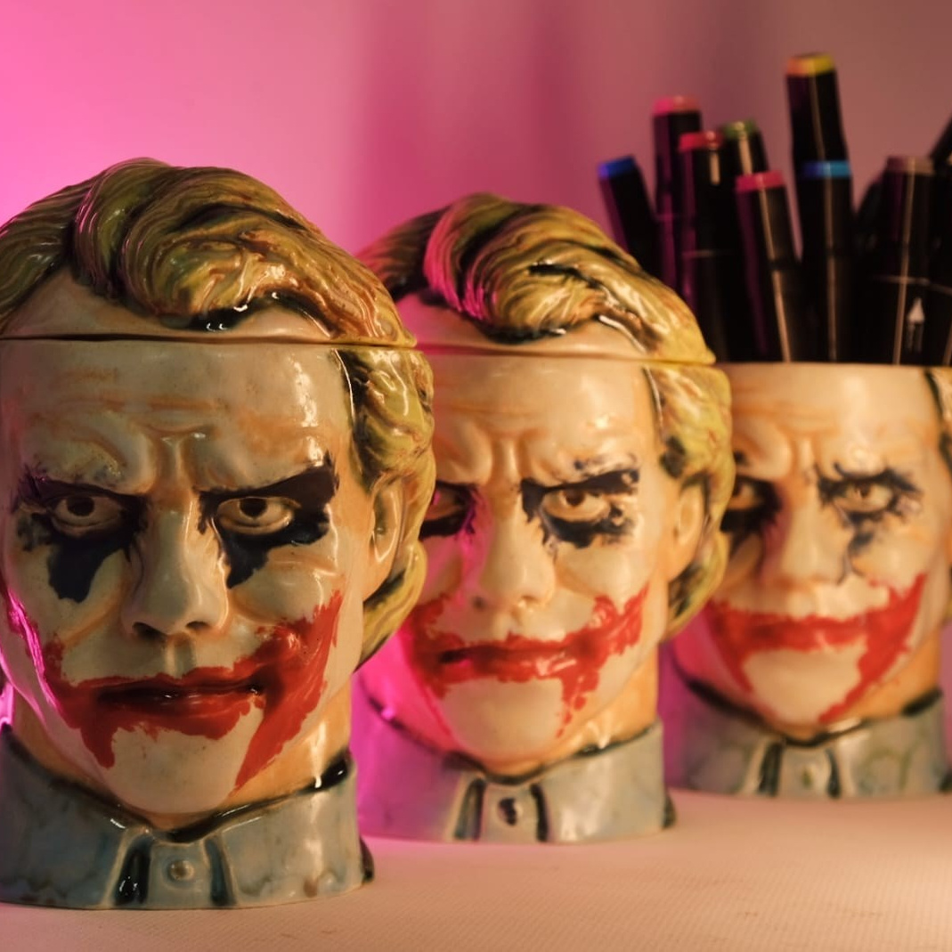 «Джокер» Анна Старцева. Галерея «Осторожно Хрупкое»