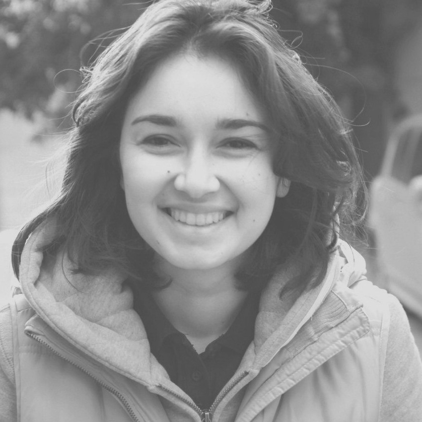 Контакты. Фотограф Лазарина Кучменова