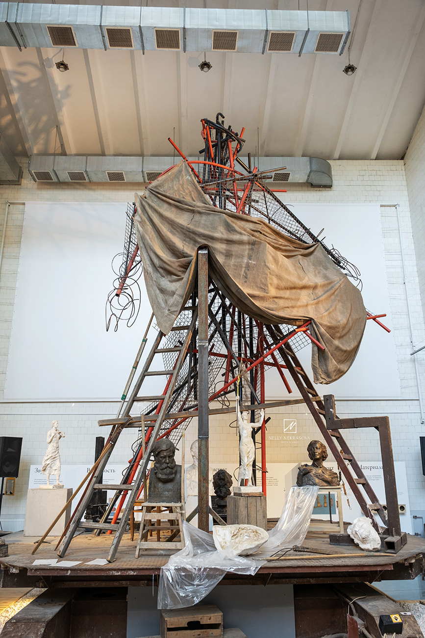 Мастерская скульптора. Фотограф и искусствовед в Туле и Санкт-Петербурге Нелли Некрасова