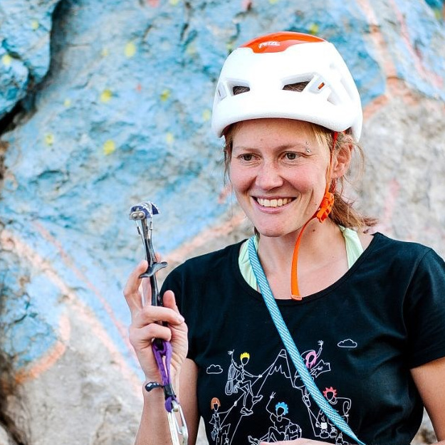 Первовосхождение на пик Острый. Премия Стальной Ангел