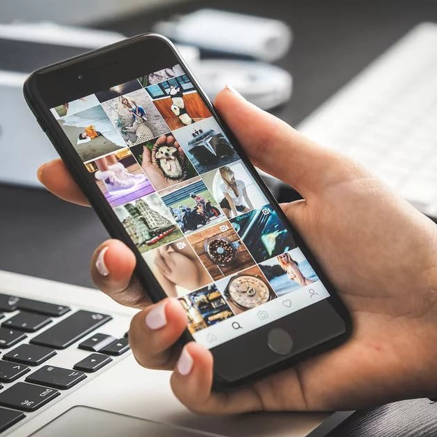 Горячее предложение по очень вкусной цене. SkorikBooks — Мастерская премиальных фотокниг ручной работы