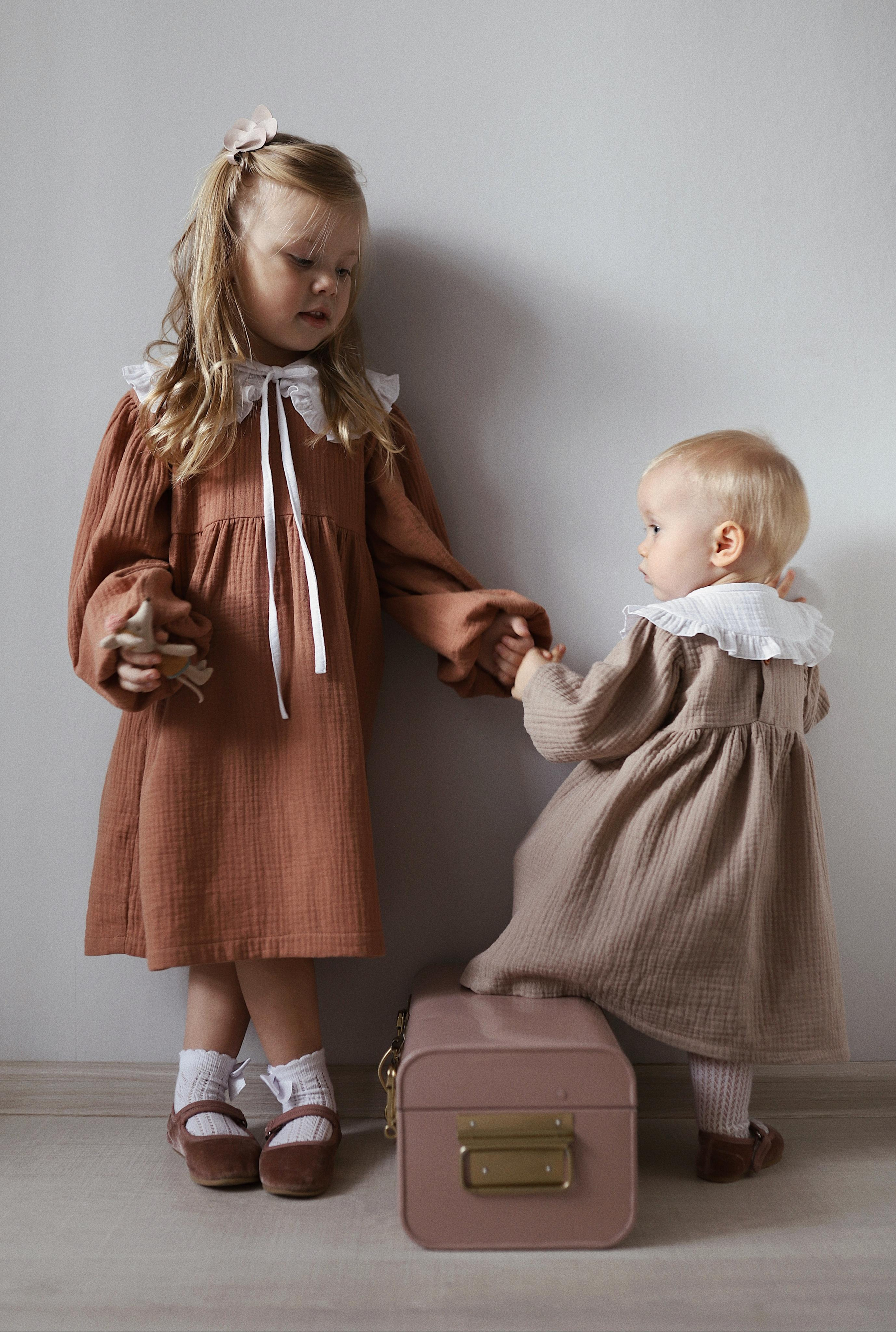 048 Платье с завышенной талией. Эко-одежда для детей