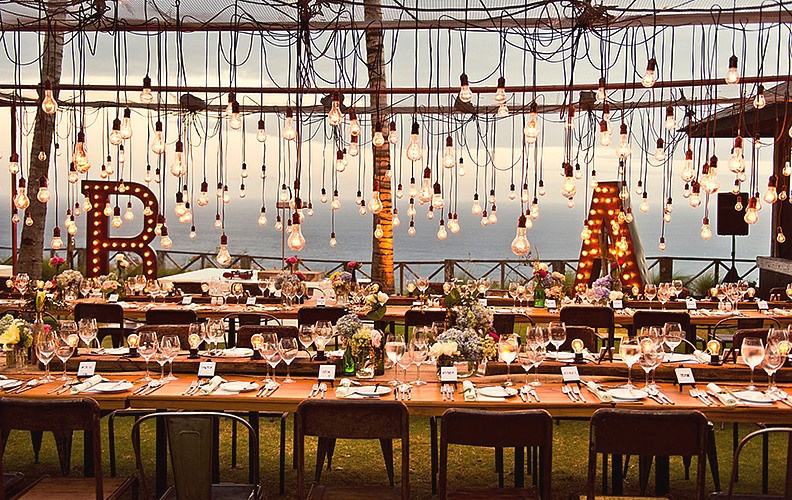 Свадебная фотозона. Студия праздничного декора