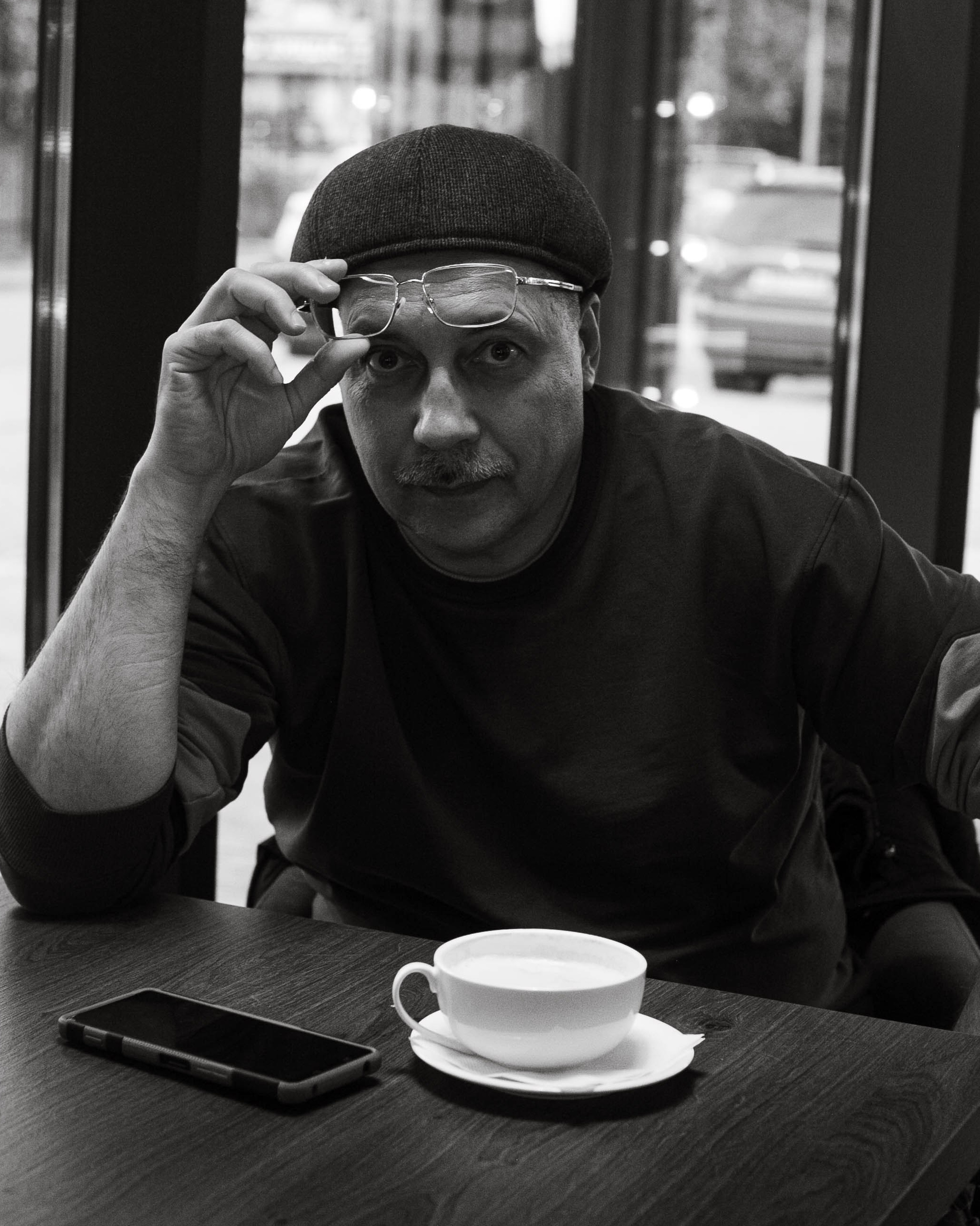 Контакты. Евгений Таращук. Портретная фотография