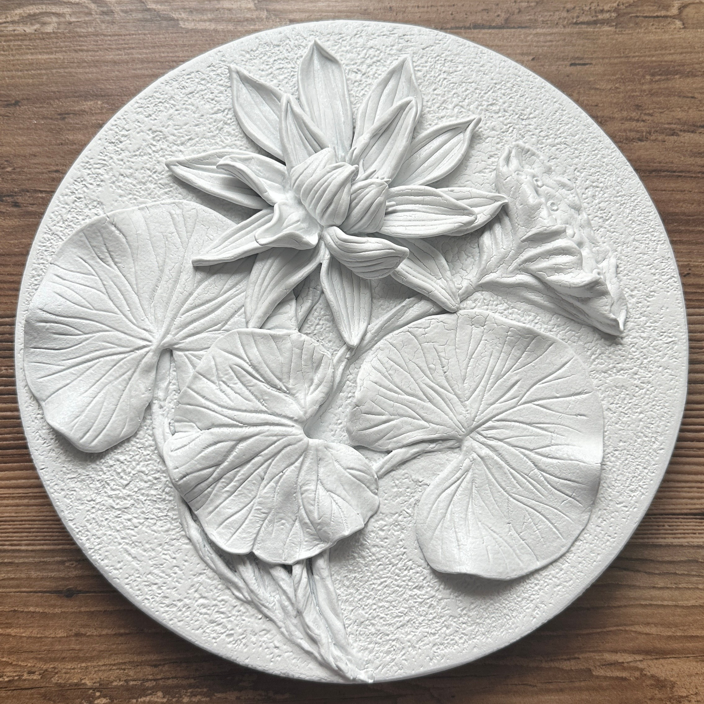 барельеф, панно, магнолии, магнолия, декор, арт, дизайн гостиной, интерьерные картины, декоративное панно, интерьерная картина, дизайн офиса, интерьер кабинета