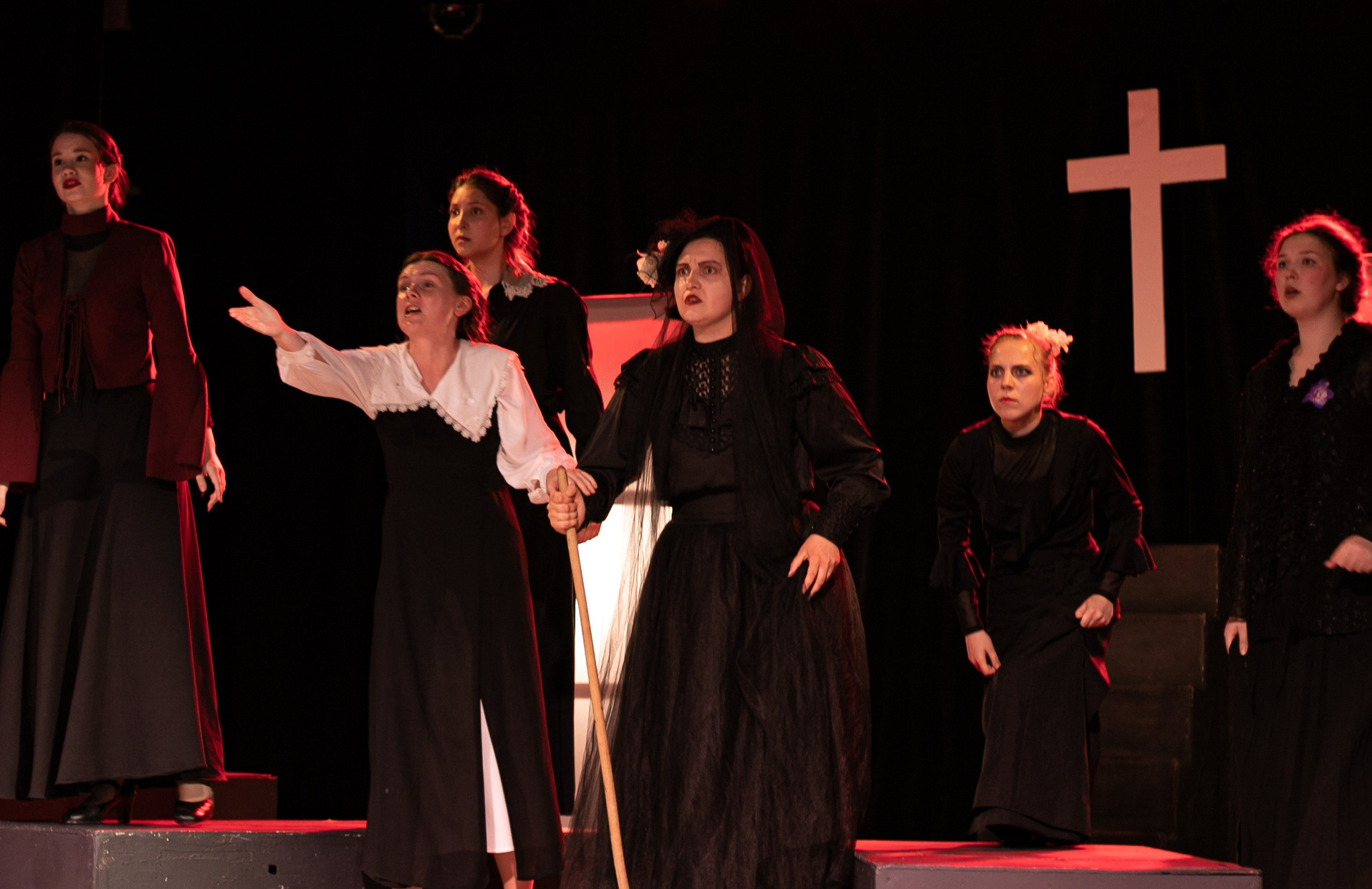 Фоторепортаж со спектакля в театре в Санкт-Петербурге