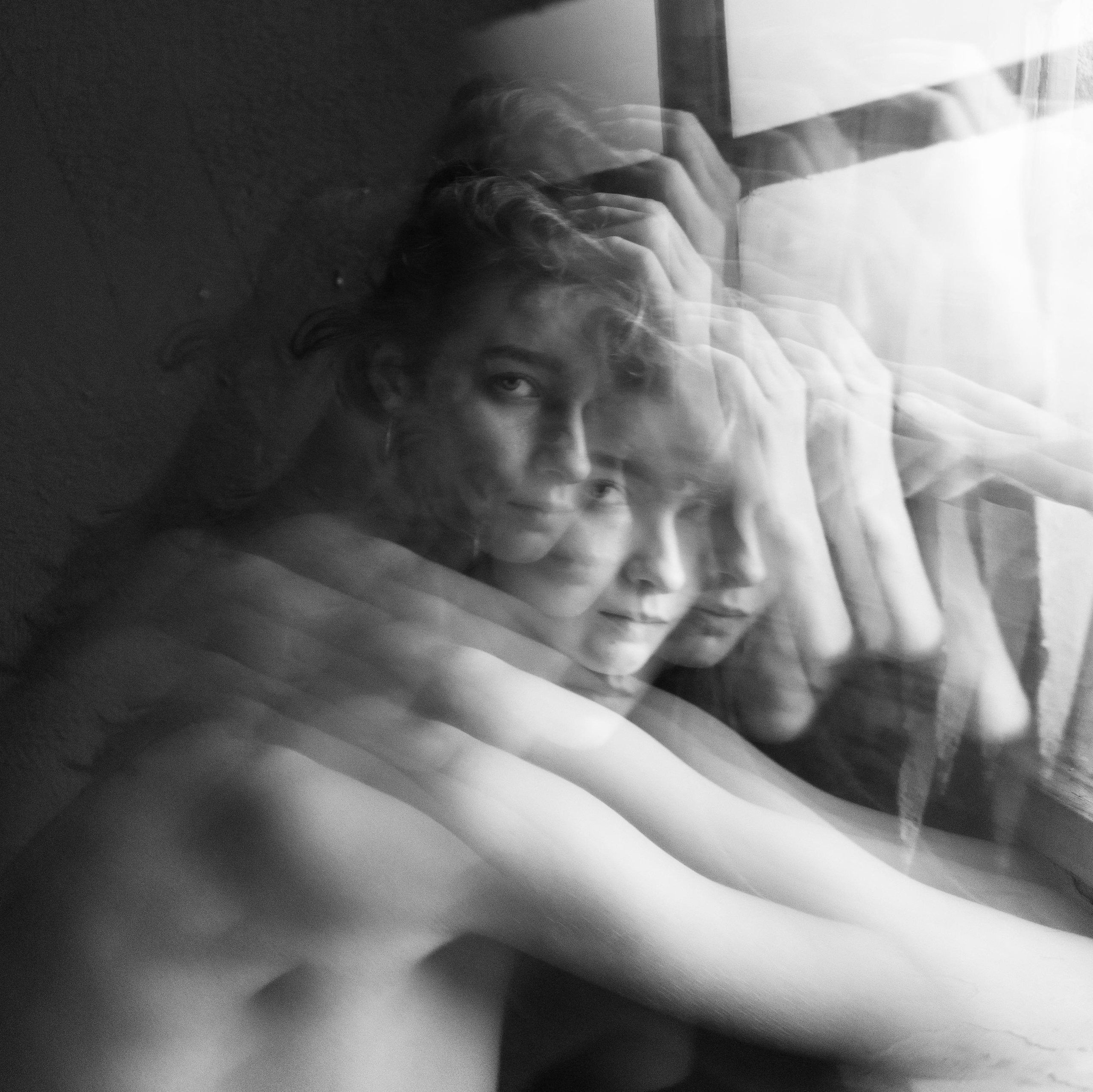 About Anasta Fo — Portrait, Boudoir & Event Photographer in London