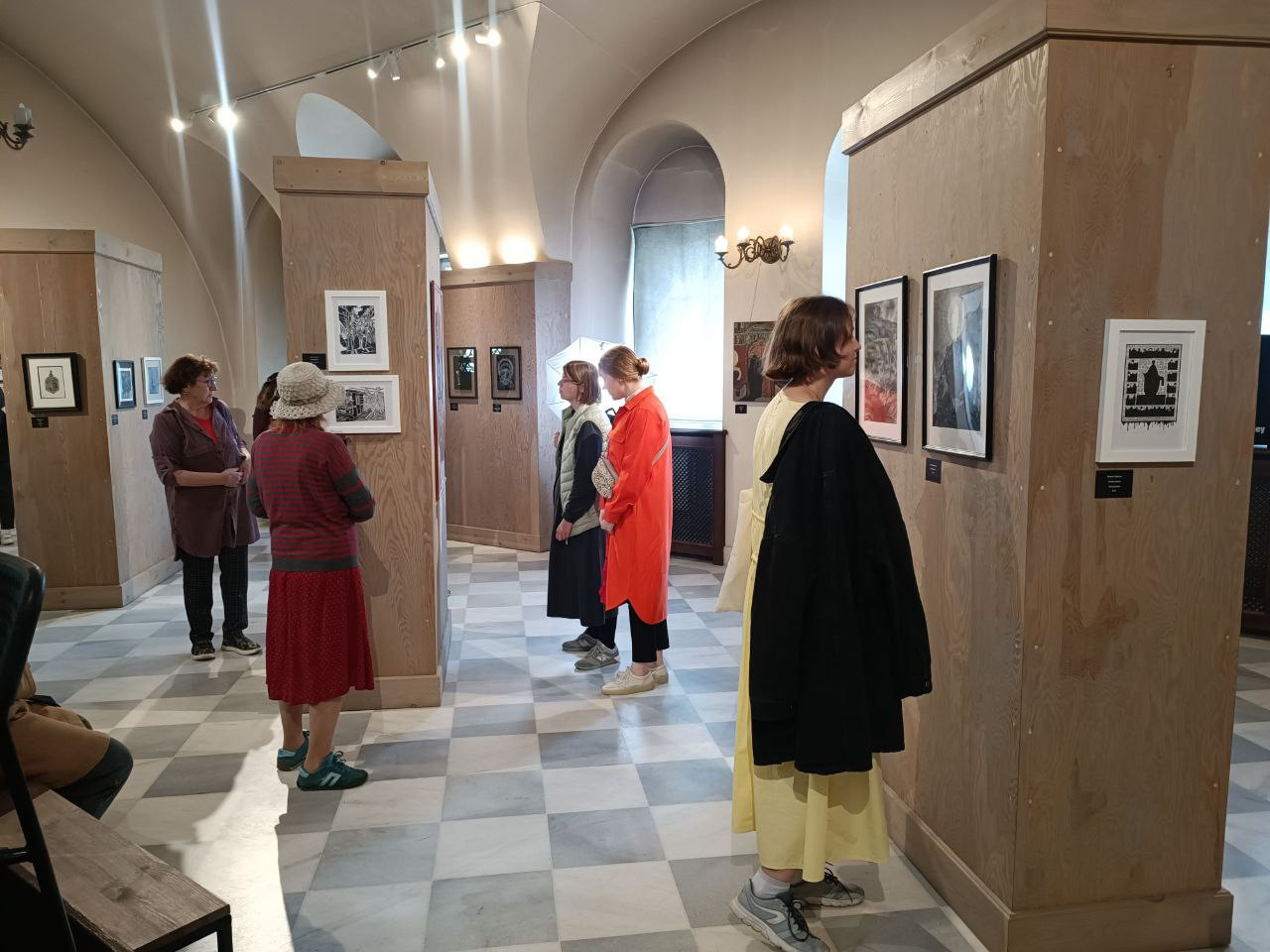 Выставка После иконы: Графика работает по выходным дням с 12:00 до 18:00. Каждую субботу в 14:00 проходит бесплатная экскурсия по Феодоровскому собору. Выставка продлится до 24 сентября 2023 г.  