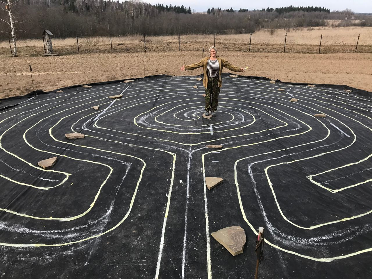 Лабиринт на экоферме в Подмосковье. Эко отдых в Подмосковье в эко-отеле Марии Гиппенрейтер