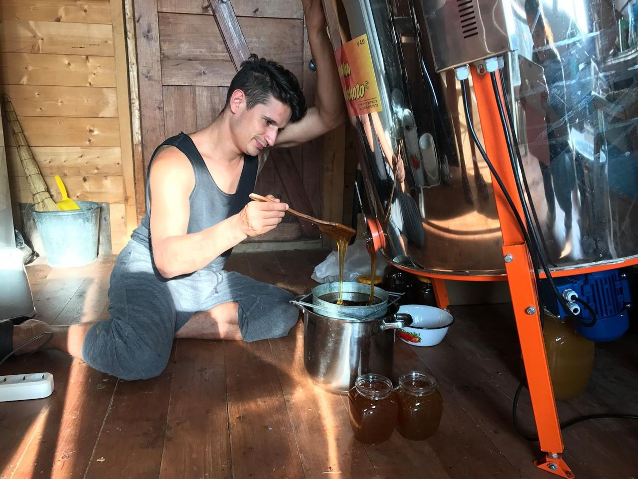 Команда экофермы Марии Гиппенрейтер. Эко отдых в Подмосковье в эко-отеле Марии Гиппенрейтер