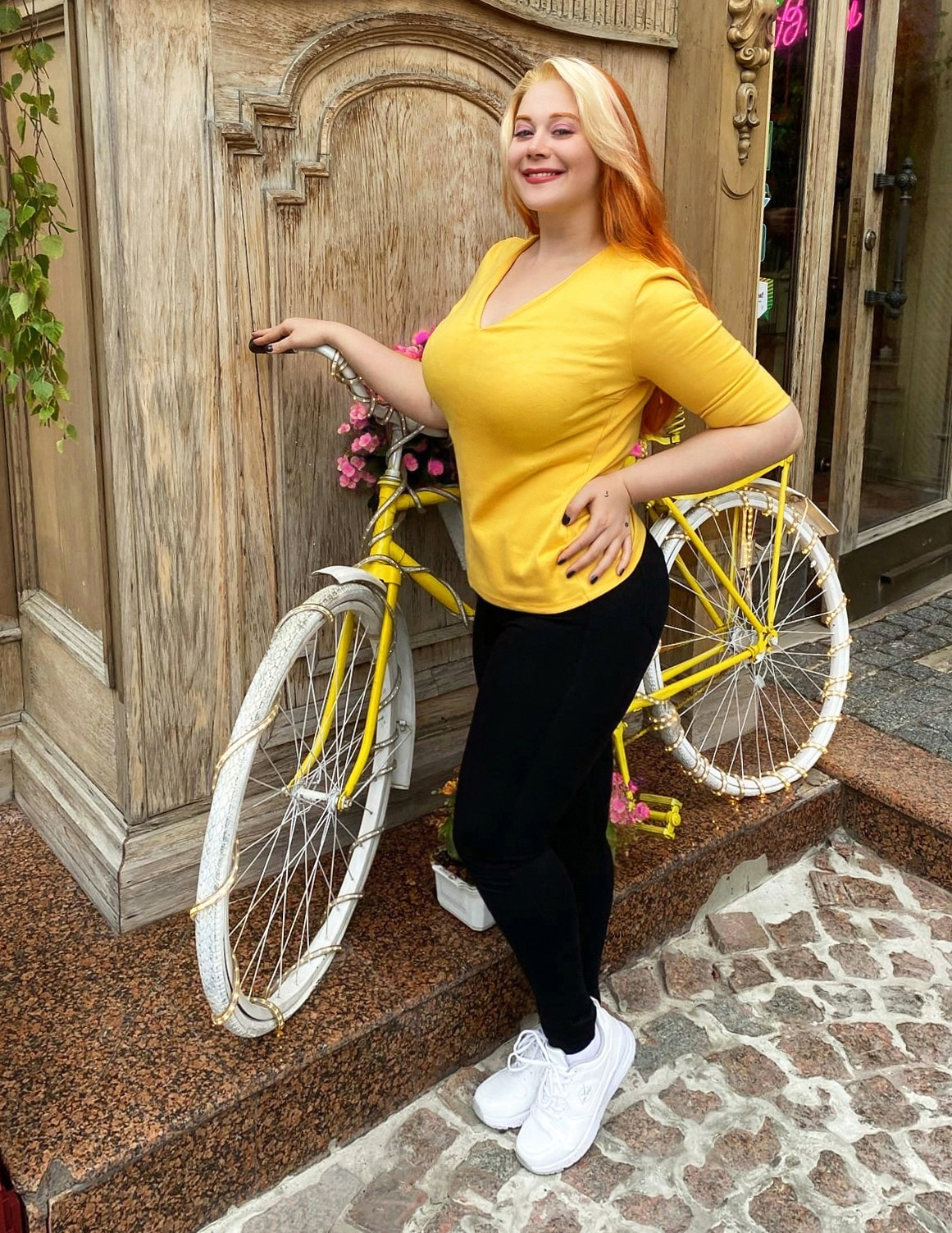 Контакты. Мужской фотограф в Москве Диана Мега