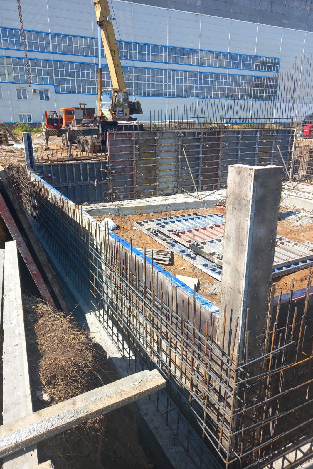 Фотографии рабочего процесса. Монолитное строительство домов в Самаре