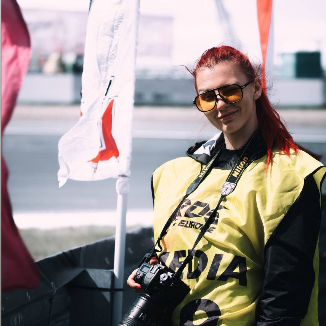 Контакты. Фотограф | Lola Graice