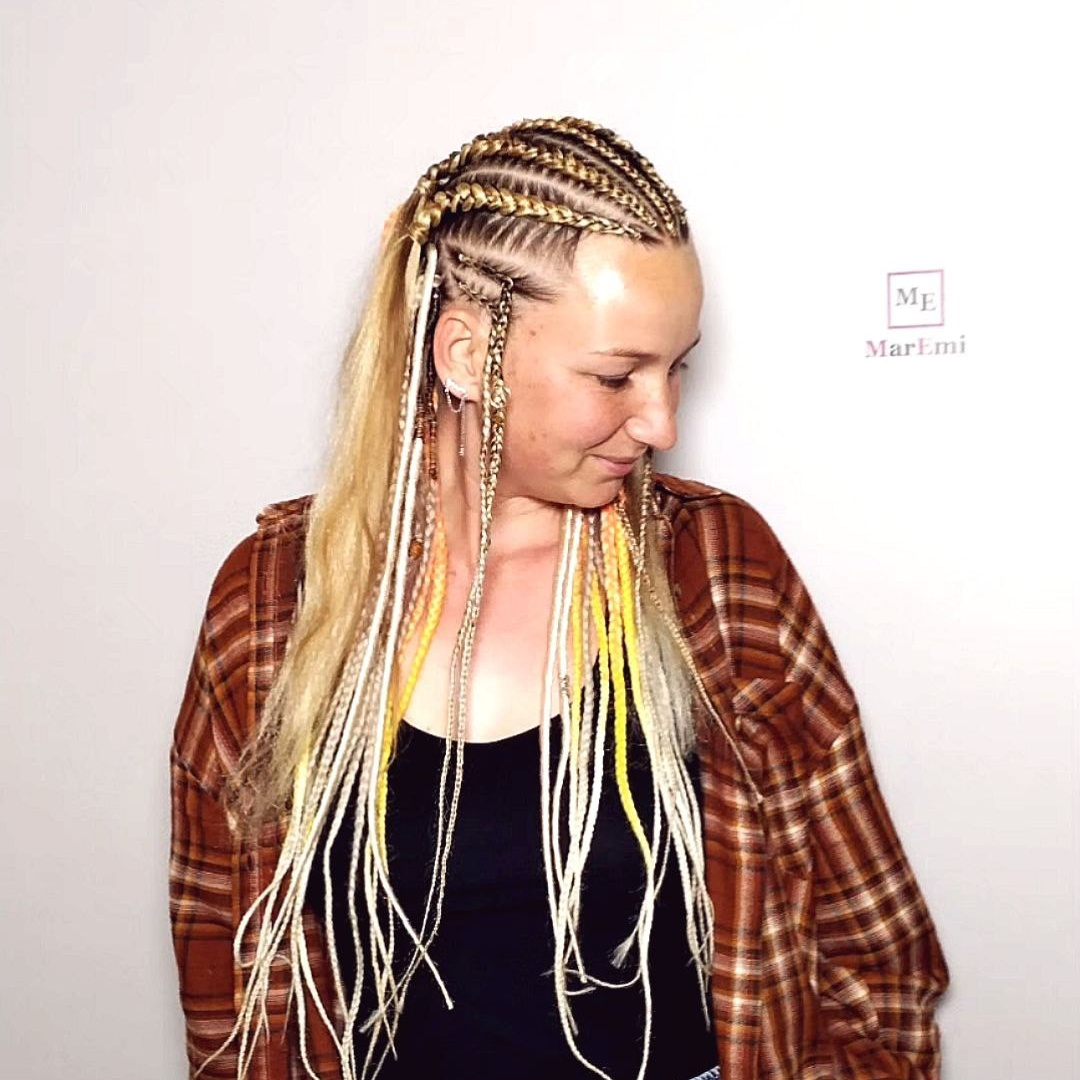 Плетение афрокос, дред, брейдов