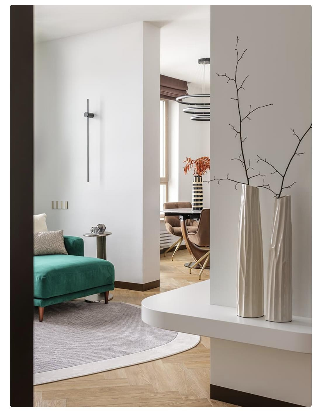 Изумрудные акценты в светлом интерьере екатеринбургской квартиры | AffDesign. Интерьерный фотограф. Фотограф архитектуры