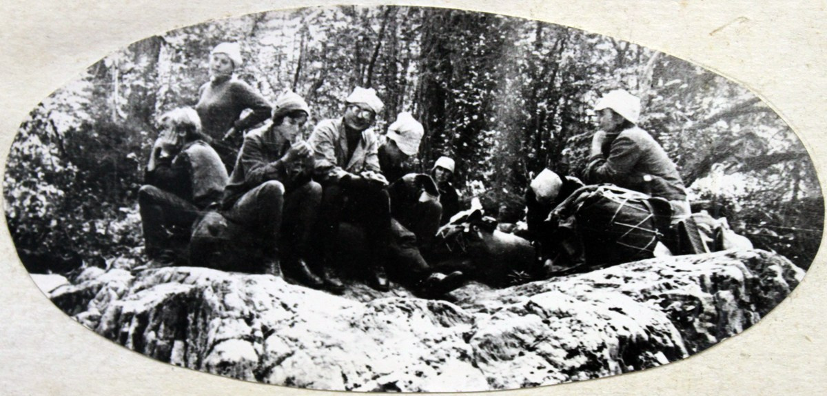 Тайгой и водой Прибайкалья (1966). Фотограф Эдуард Алмадаков