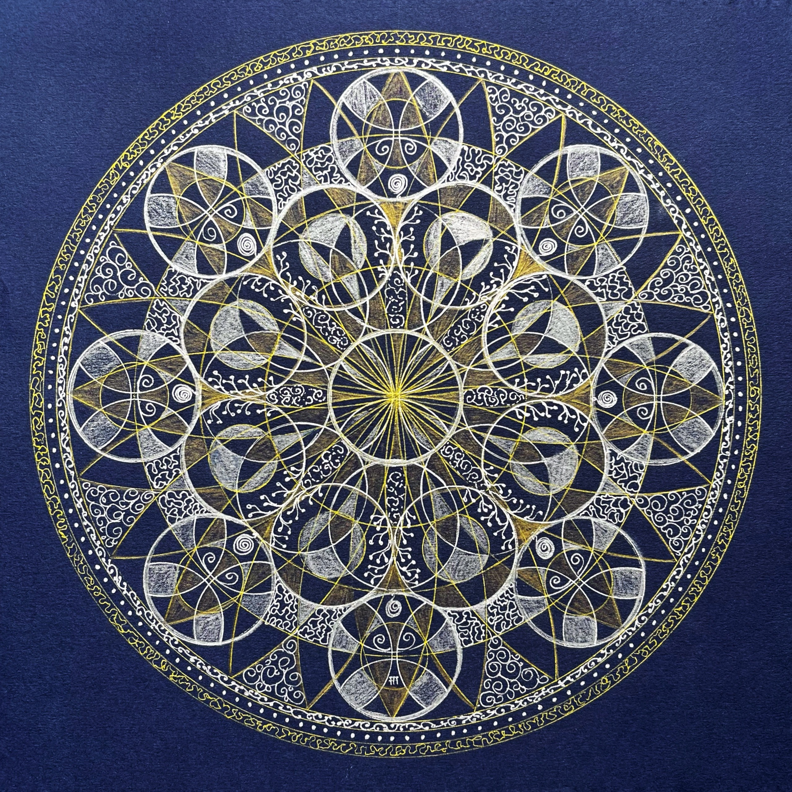 Arisa — сакральные картины Мироздания