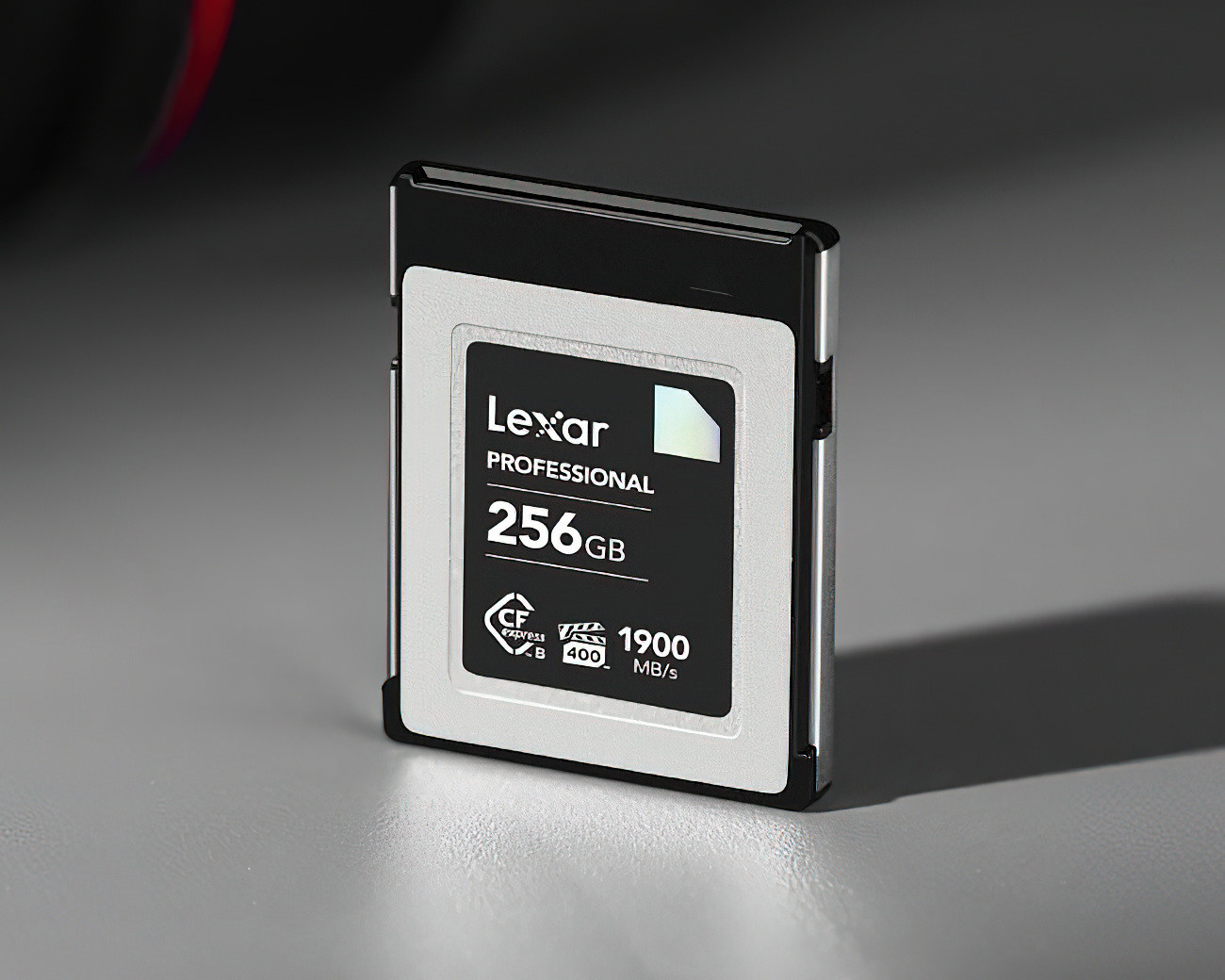 Lexar представил новые карты Diamond серии CF express Type B. Фотограф — видеограф в Москве Дмитрий Менделеев