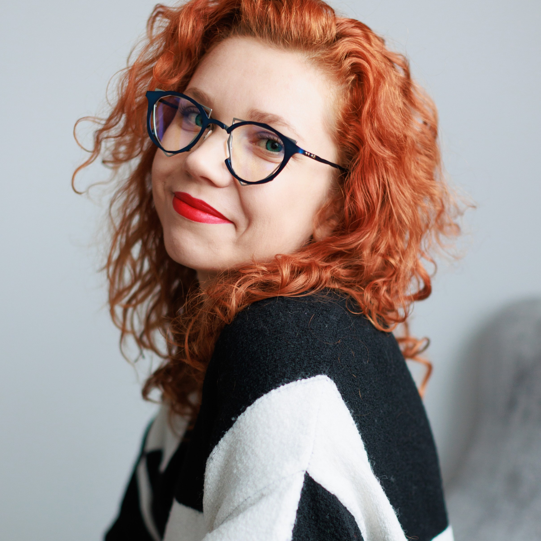 Контакты. ФОТОГРАФ В МОСКВЕ ЛЮДМИЛА СТРОКОВА