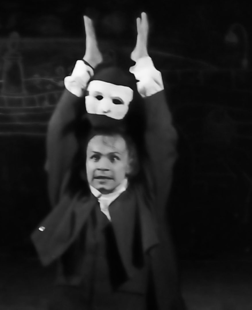 «Записки сумасшедшего»: смелый эксперимент в театре «Век Жизни». Журнал о самом особенном. Пермь и Пермский край