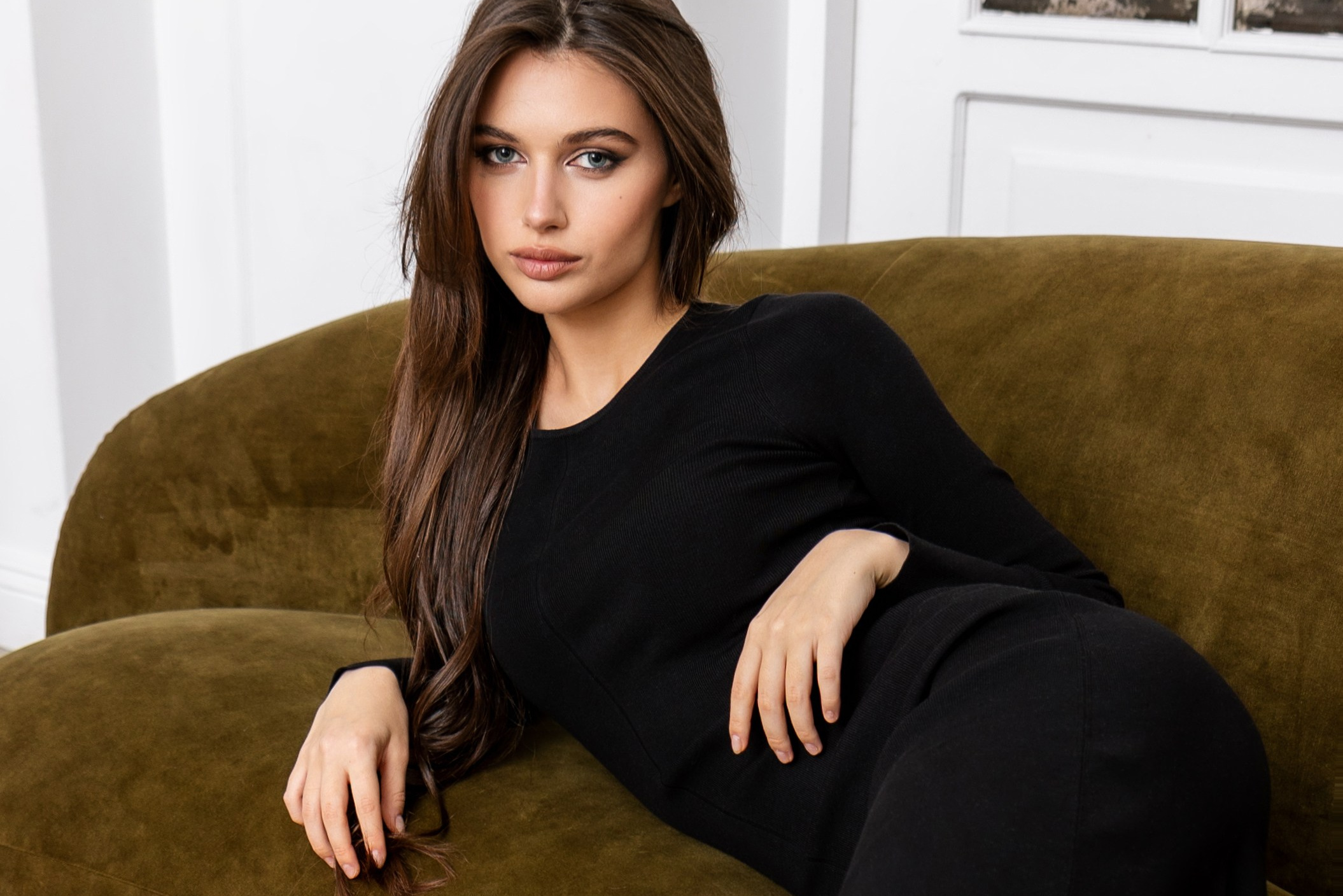 ABOUT. EKATERINA MEDYNSKAIA | OFFICIAL