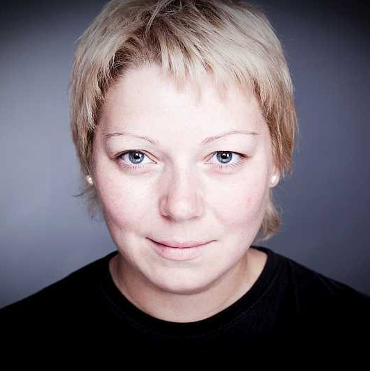 Контакты. Юлия Розанова, коммерческий фоторепортаж в Москве