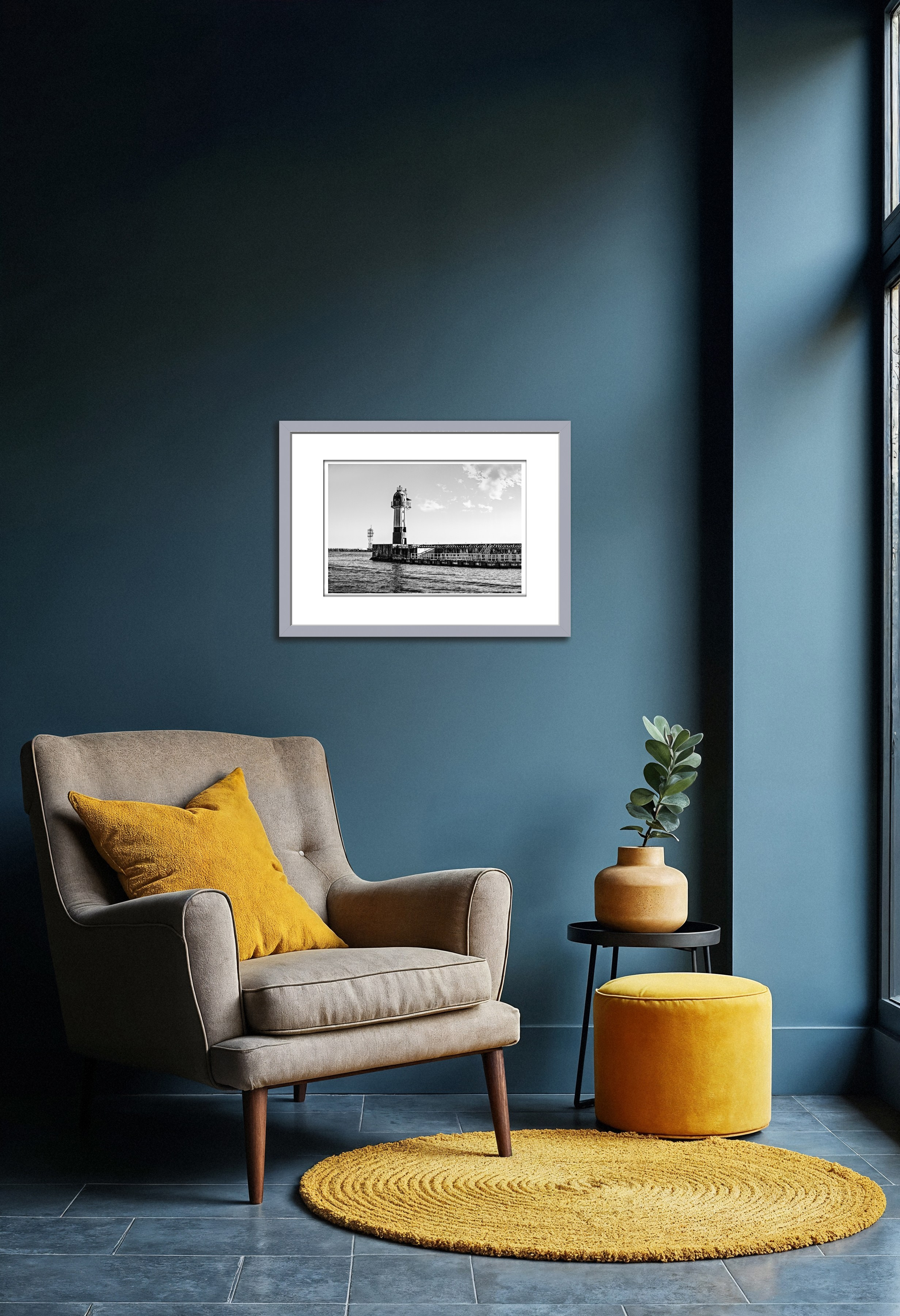 Черно-Белая Ч/Б Маяк море пейзаж Сочи